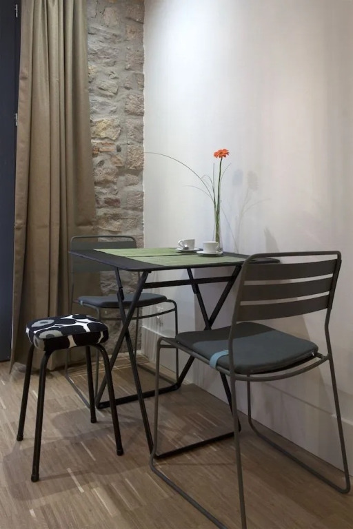 Appart Hotel Eugenie