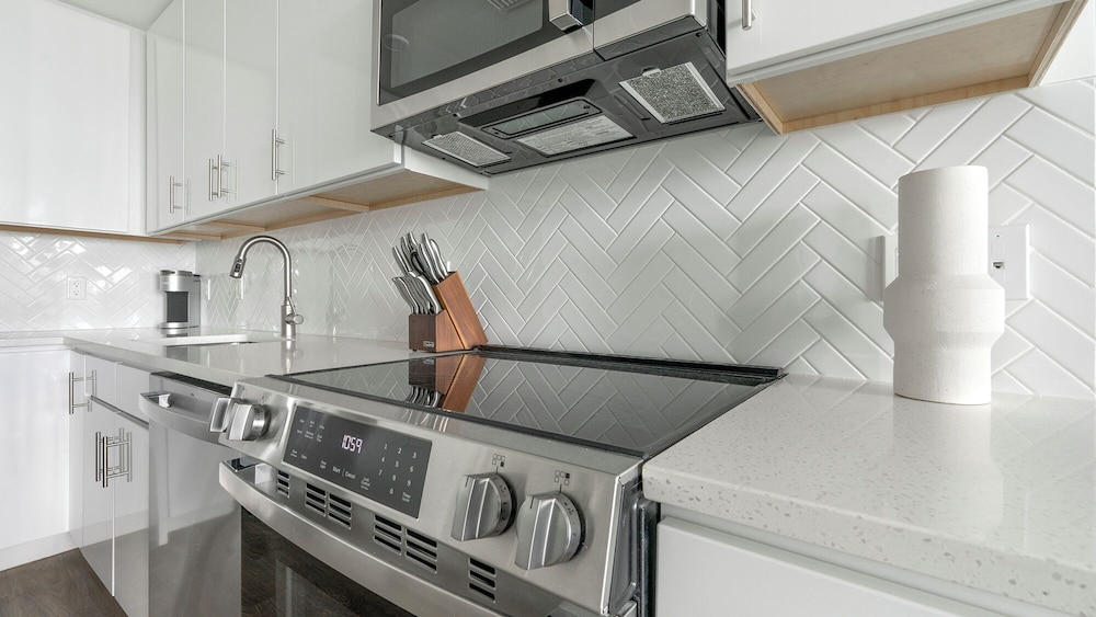 Landing Furnished Apartments - Naples, FL