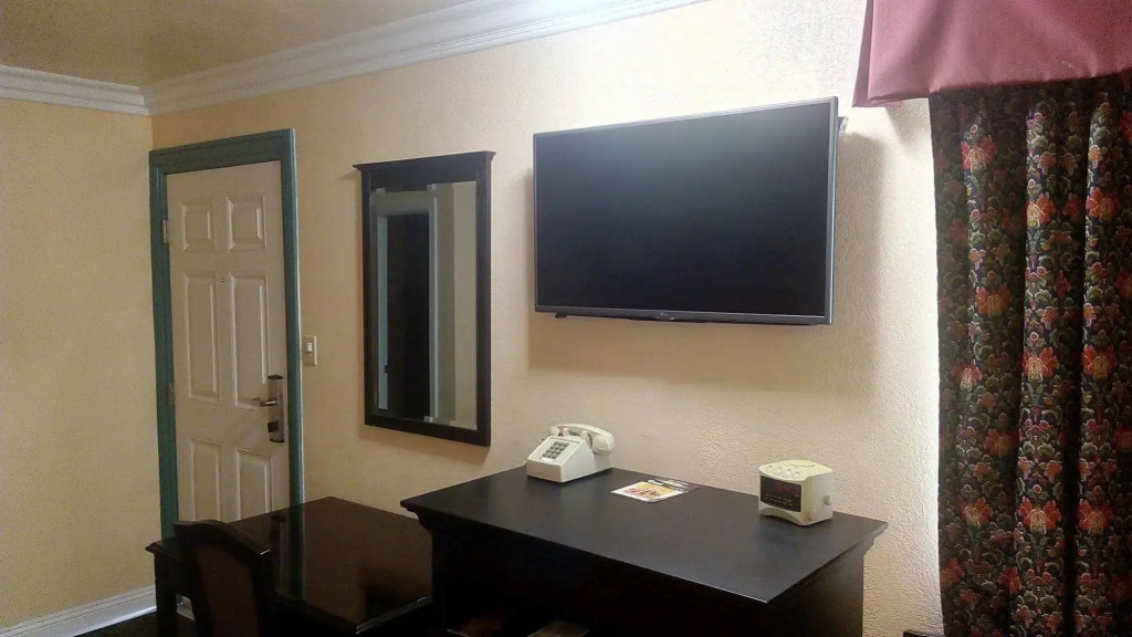 Regency Motel