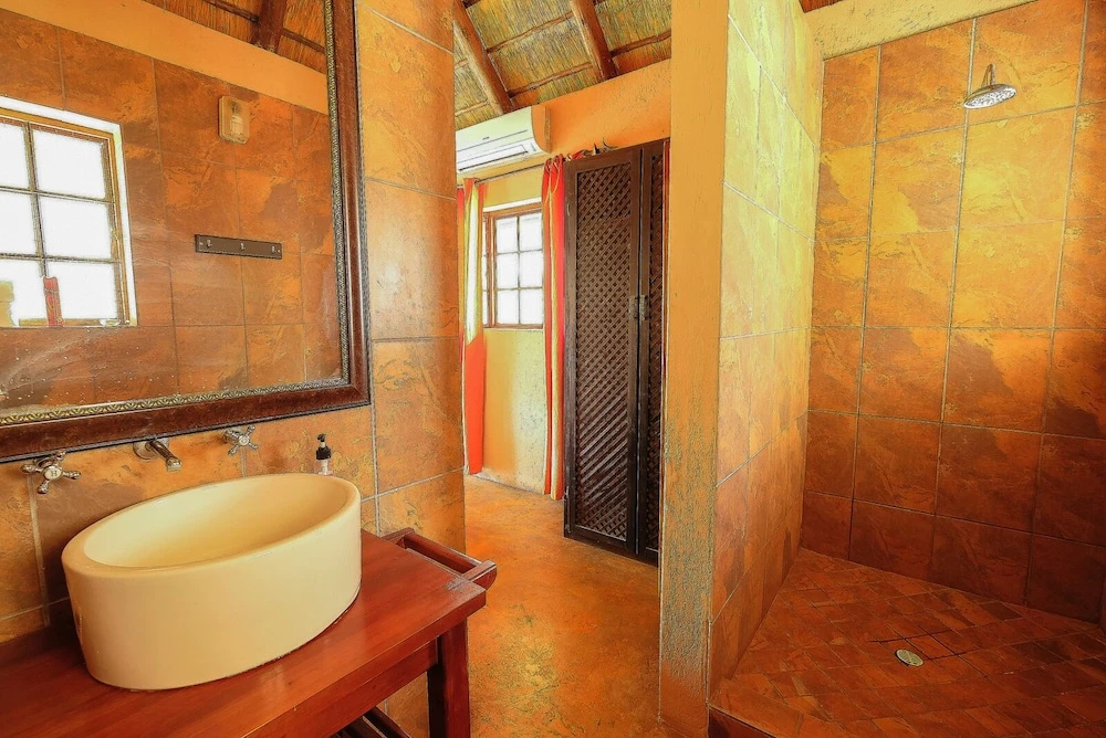 Lovely holiday home bordering Kruger National Park