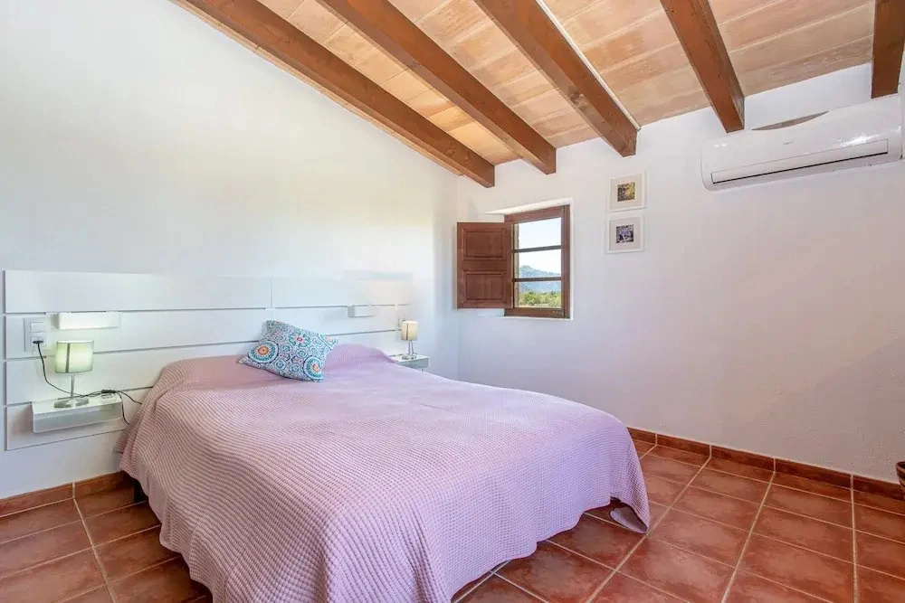 Villa in Alcudia With Private Pool & Terrace