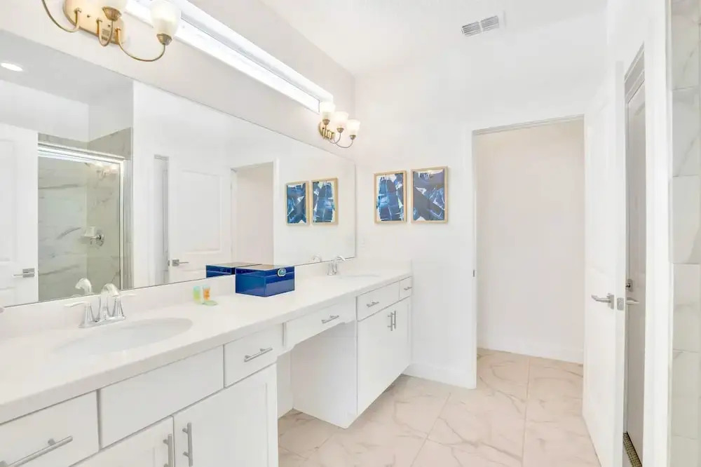 Upstay - Movie Mansion w Cinema-pool Hot Tub-games