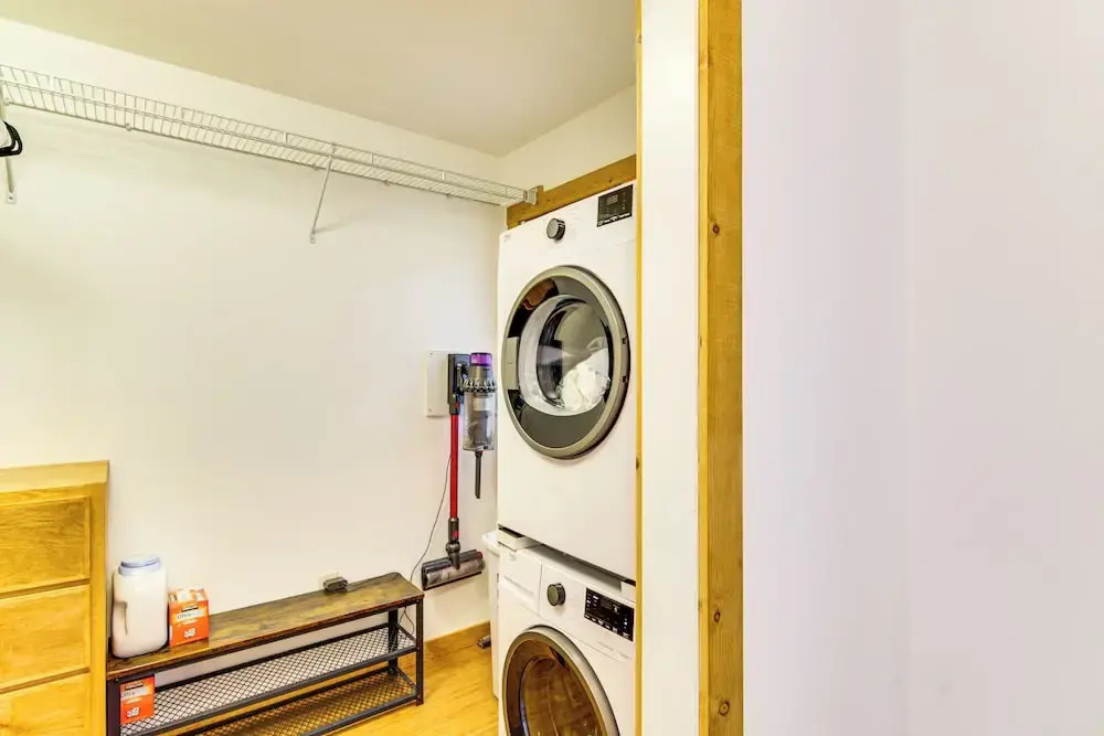 12 Mi to Bozeman: Duplex w/ Sauna & Yard