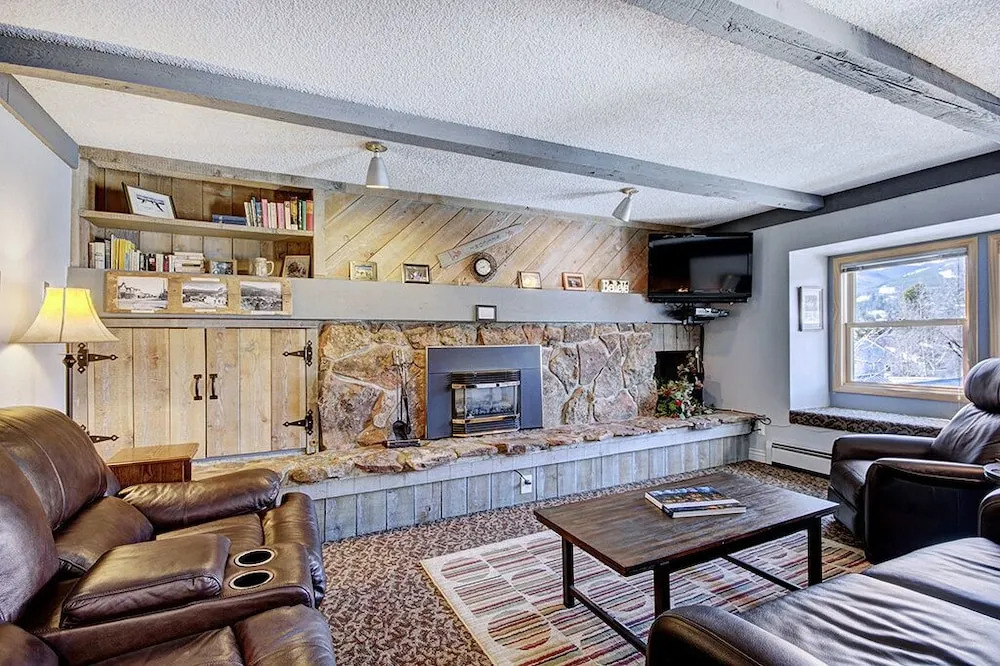 Longbranch #216 by RedAwning