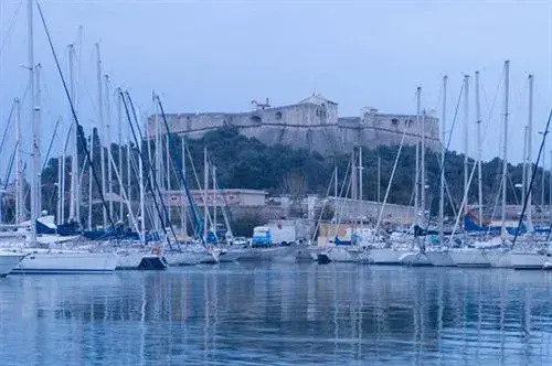 Stars Antibes Hotel