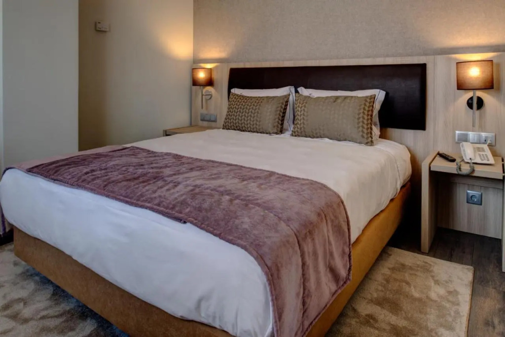 VIP Inn Berna Hotel