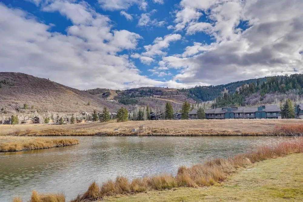 180-degree Snow Park Views: Condo Near Deer Valley