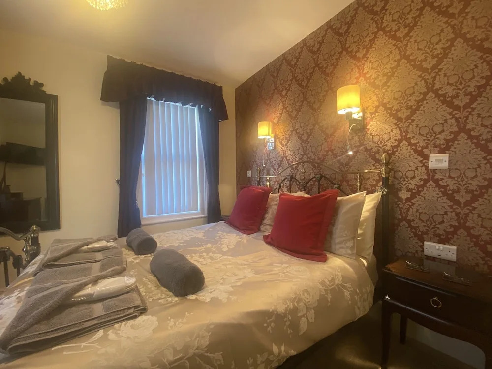 The Beach House Luxury Rooms