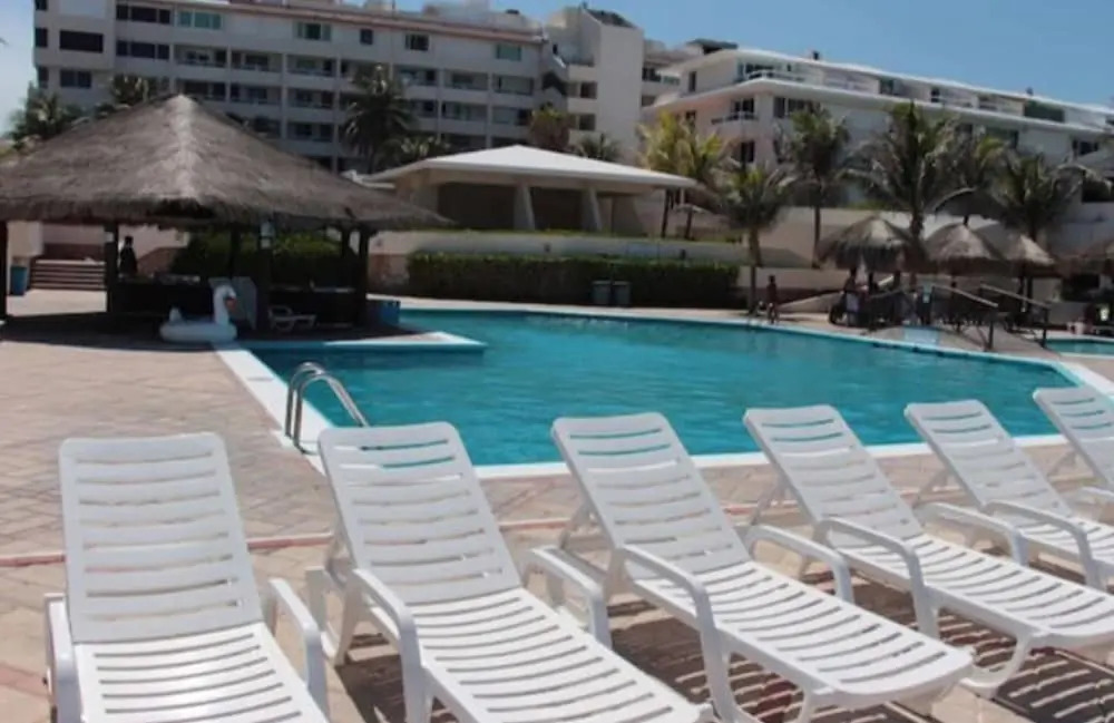 Wonderful Suite Front Of The Beach In Cancun Hotel Zone
