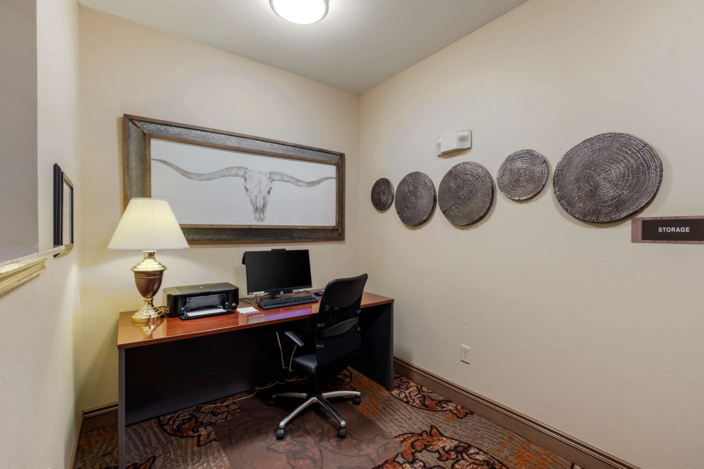 Best Western Plus Red River Inn