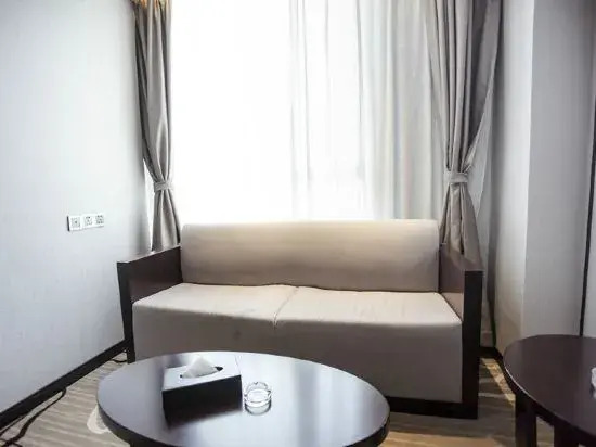 Yi Jia Hotel