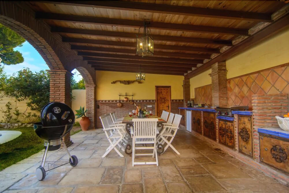 Twelve guest 6bedrooms Villa Montecarlo