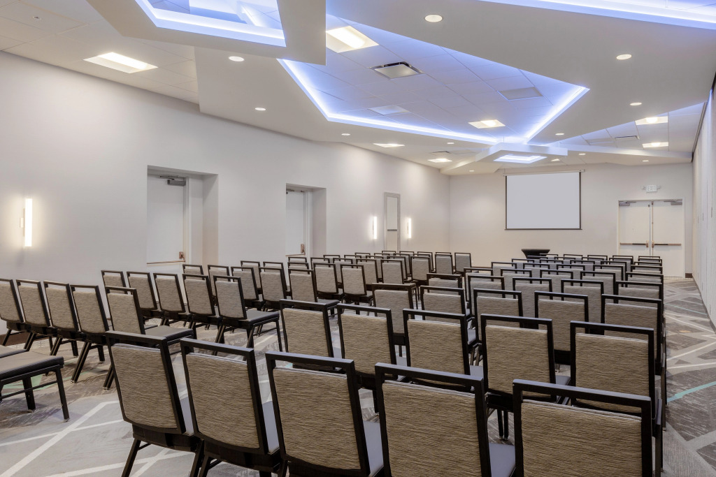 Holiday Inn La Mirada Buena Park by IHG