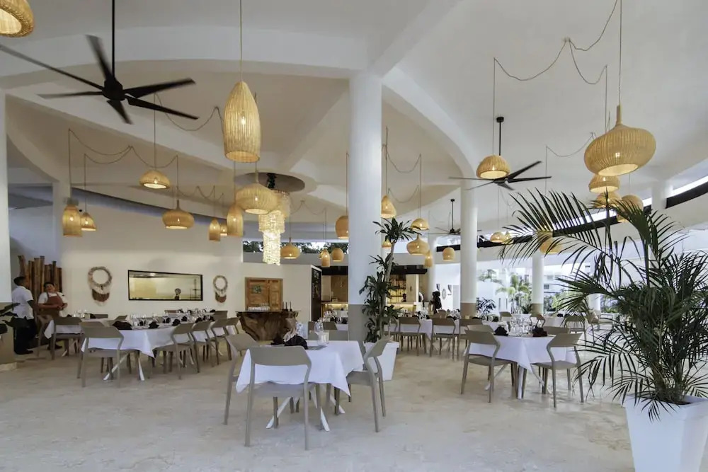 New Beachfront Penthouse Punta Popy