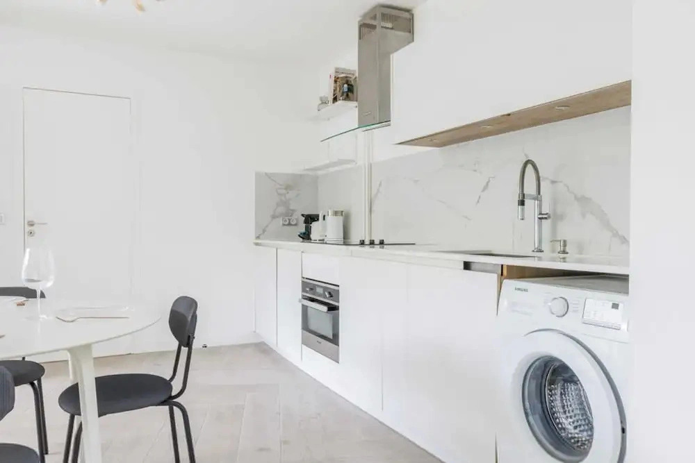A Haven of Peace in Neuilly sur Seine