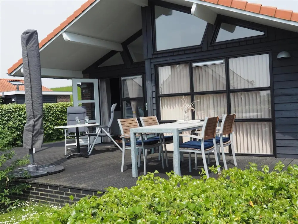Comfortable and Tasteful Holiday Home Near the Oosterschelde