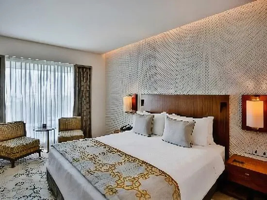 Sheraton Park Hotel & Towers