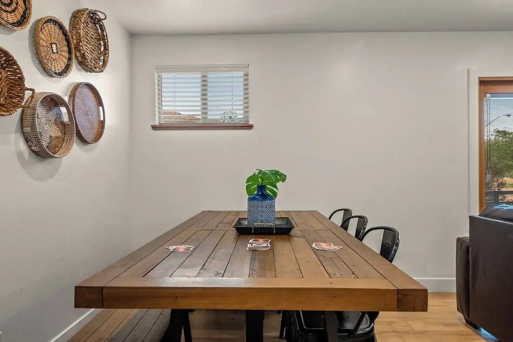 Modern Mesa