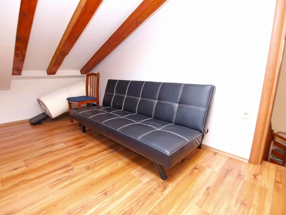 Apartment 1175