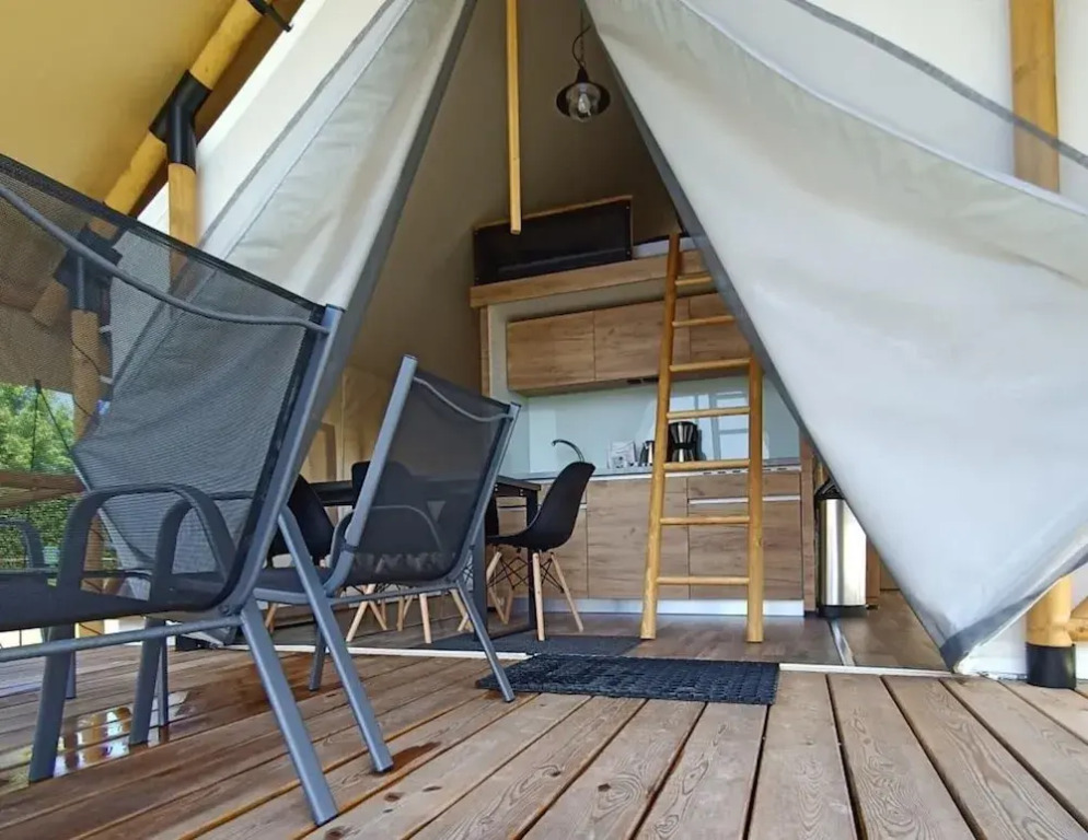 Safari Tent With Bathroom, 9 km From Maastricht