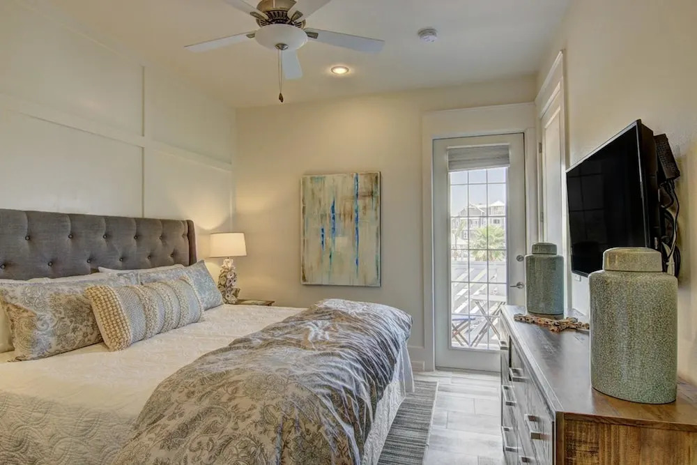 Cinnamon Shore- Pelican Point TC 10202