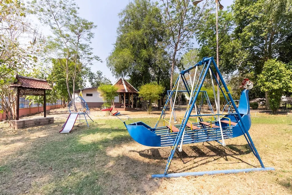 Baansuanchan resort