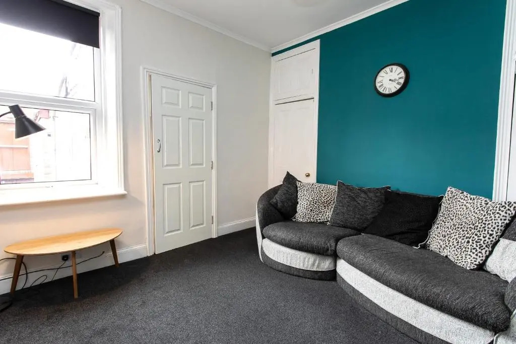 Saltwell Duplex Newcastle by #ShortStaysAway