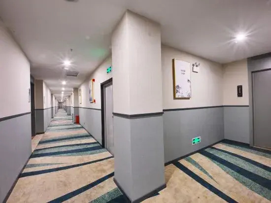 Subai Cloud Hotel (Lu 'an Yeji Victory Times Square Store)