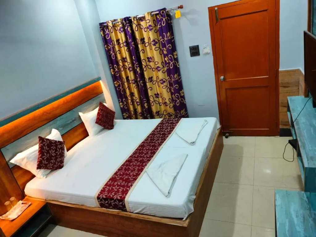 1 BR Guest house in Lakhtokia, Guwahati, by GuestHouser (39A9)