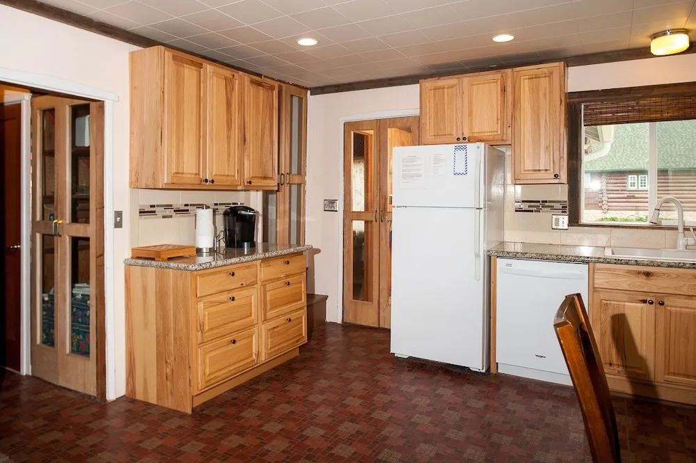 Sullishak 3 Bedrooms 2.5 Bathrooms Home