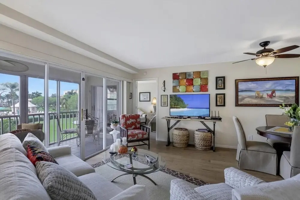 Island-style Condo With Pool, spa and Steps to Beach