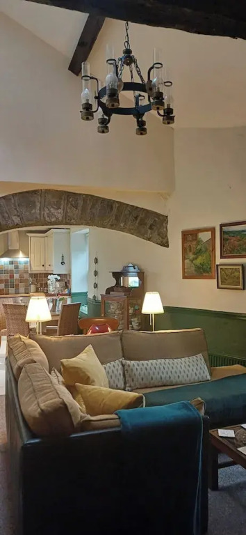 Riverside Cottage at Logwood Mill