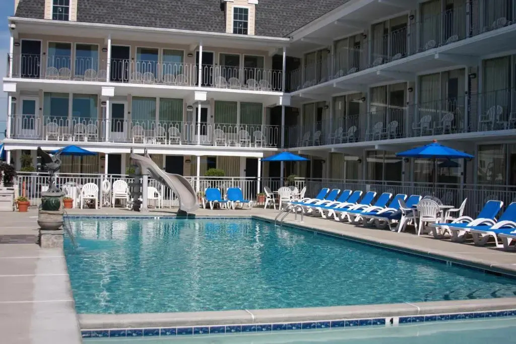 Fleur de Lis Beach Motel