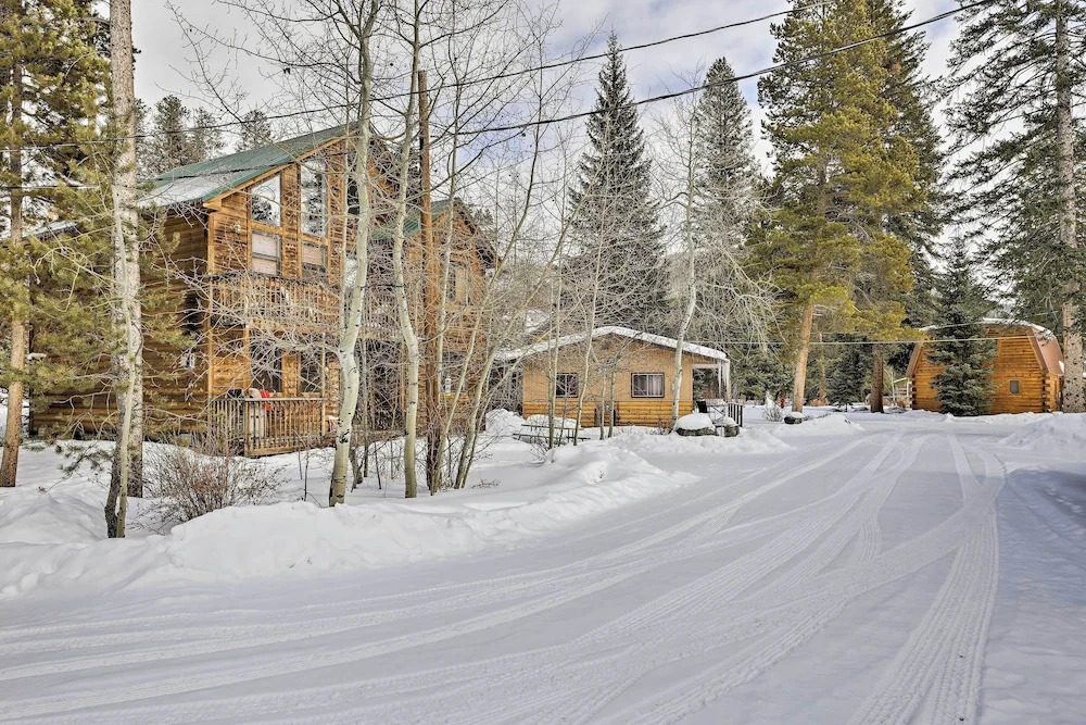 Direct Beach Access: Grand Lake Cabin w/ Deck!