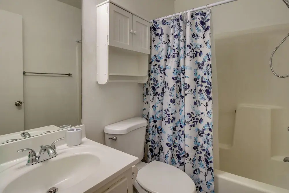 Savannah Vacation Rental ~ 8 Mi to River Street!