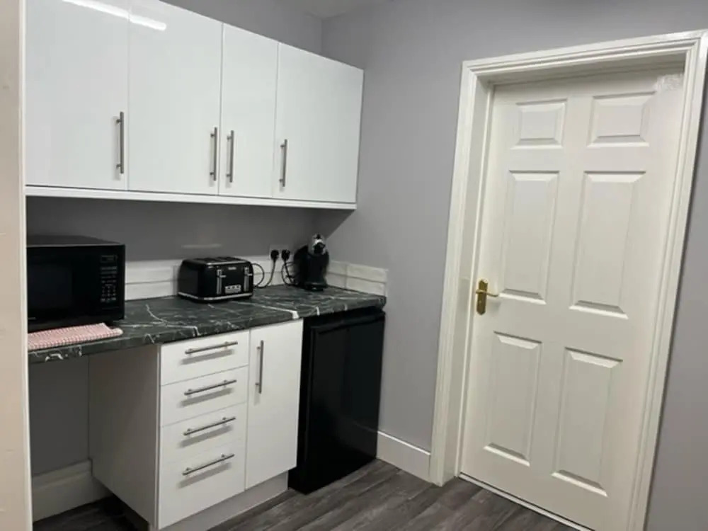 Blaydonburn - Sleeps 4,5 - Parking - Hottub - Yard