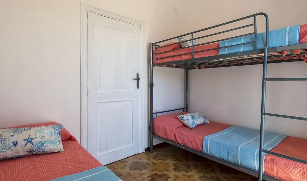 Sea View Villa for 11 People With Enclosed Park Near the Beach