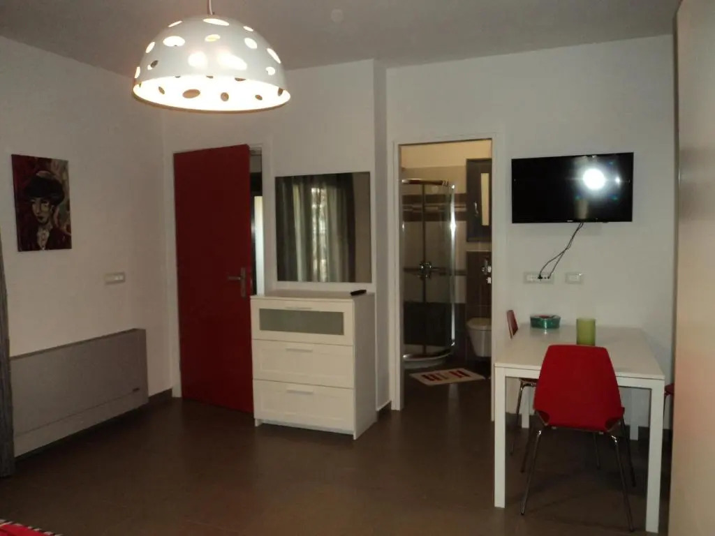 Violeta Apartments