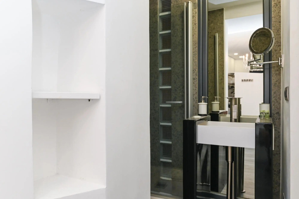 The Essential Trastevere Design Studio