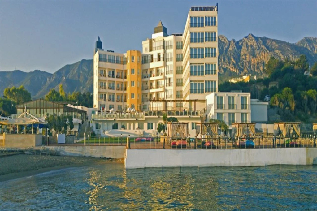 Ada Beach Hotel