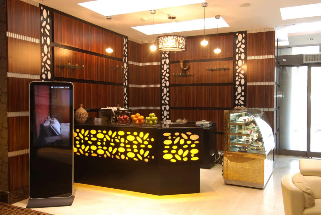 Gloria Al Madinah, Al Fayroz Al Massi