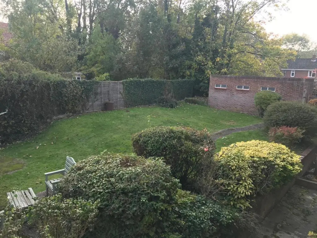 Aston Henry James Courtlands Cosy apartment close to Maidenhead train station