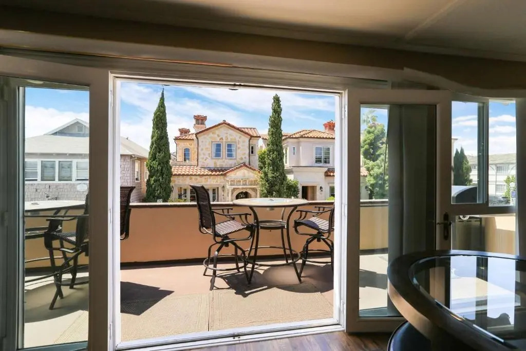 128 Agate, B