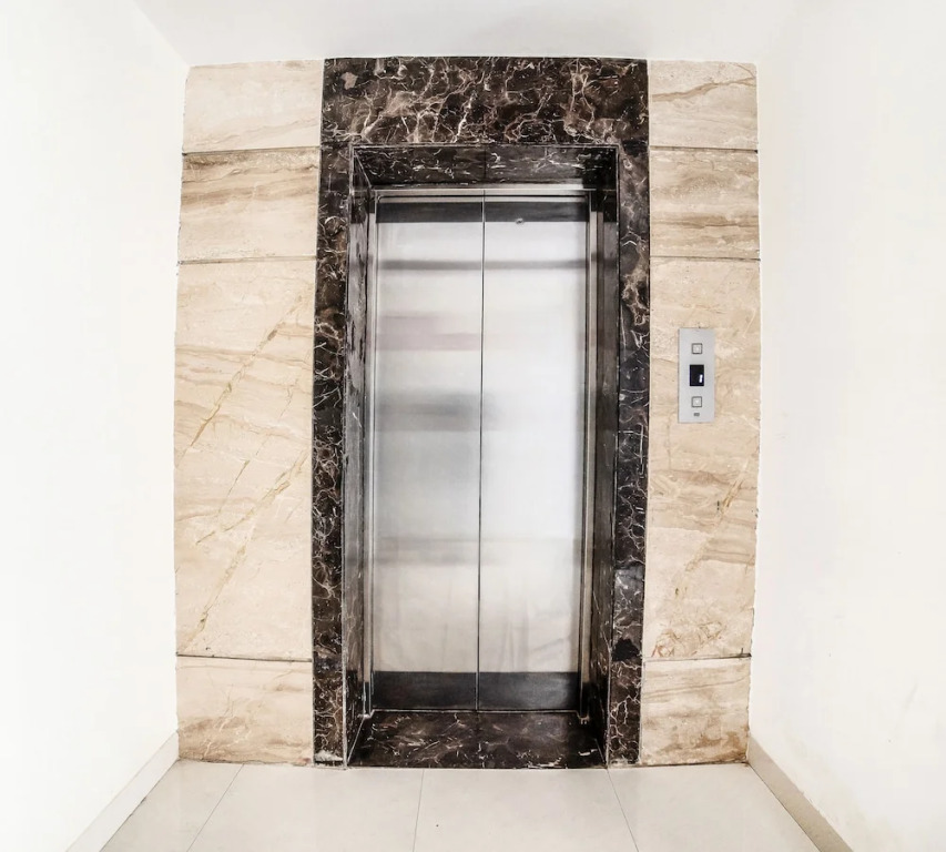 FabHotel Prime Prowell Crown - Nr TCS Deccan Park, Hitech City
