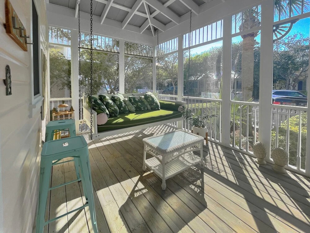 Breakers Plus Carriage House 4 Bedroom Home by RedAwning
