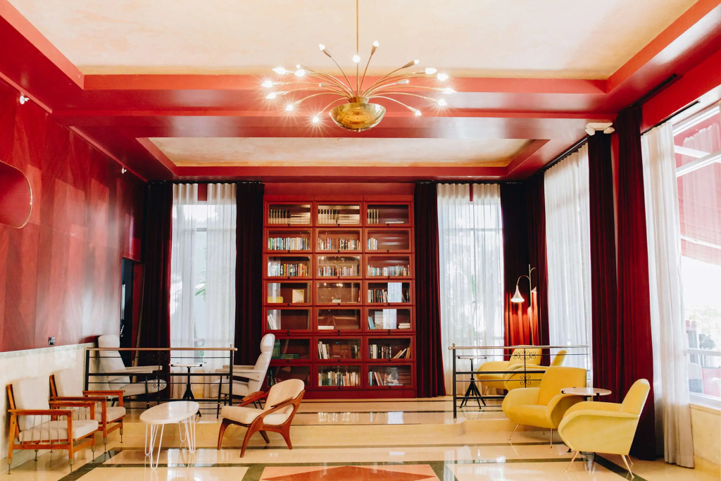 Crest Hotel Suites