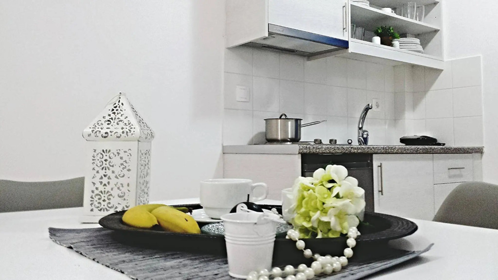 Crown Apartments