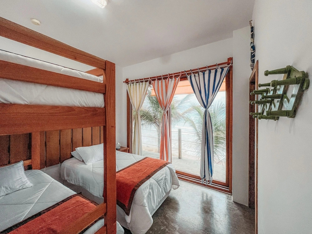 Mi Playa Galapagos Beachfront Apartments