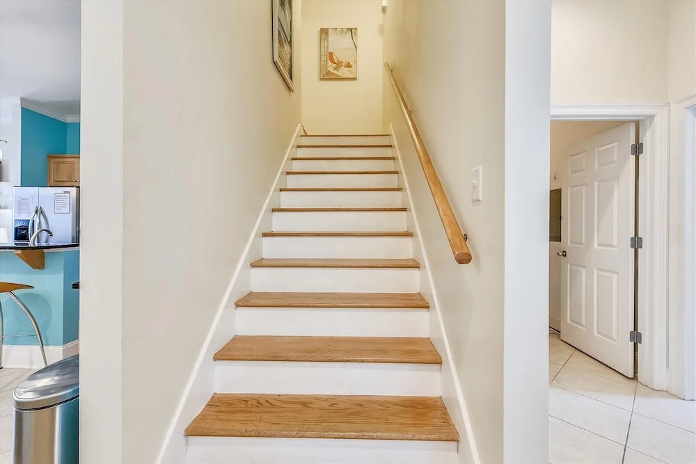 7418 Thomas Drive