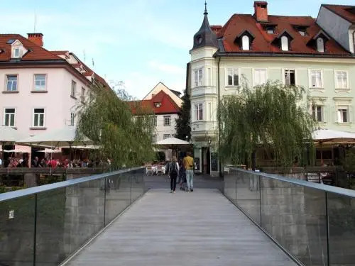 3 Bridges App